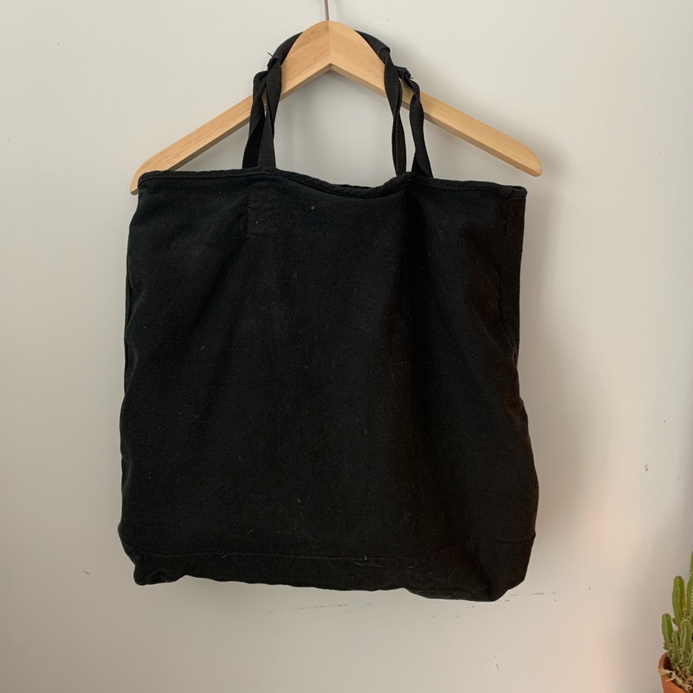 Large tote robert rodriguez